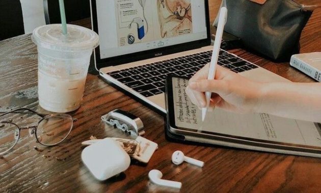 Keep Track of Your Busy Life With These 28 Productivity Apps