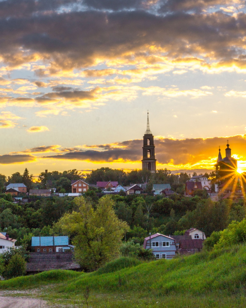 15 Affordable Small Towns for Weekend Getaways (US Version)