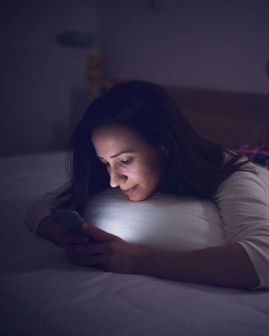 What to Text After A First Date Without Being Cringe