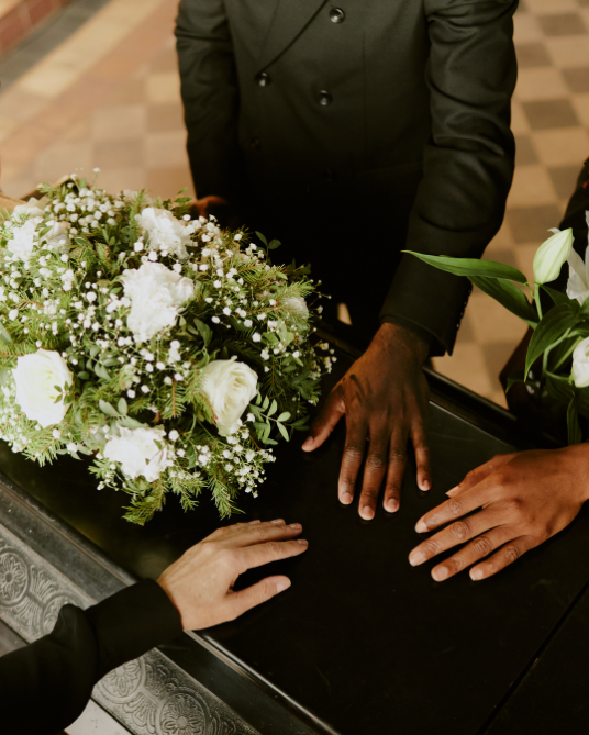 90 Short Condolence Messages That Say More With Less