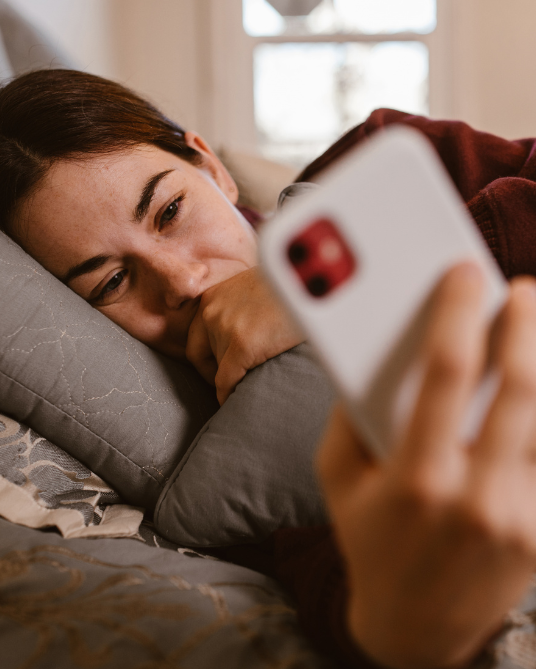 60 Thinking of You Messages to Brighten Someone's Day