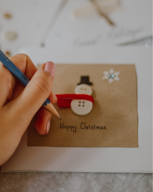 What to Write in a Christmas Card: 180+ Sweet, Funny & Meaningful Ideas